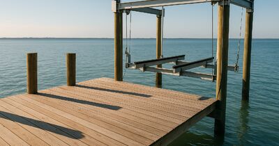 How to summerize your dock and boat lift when you leave Sarasota